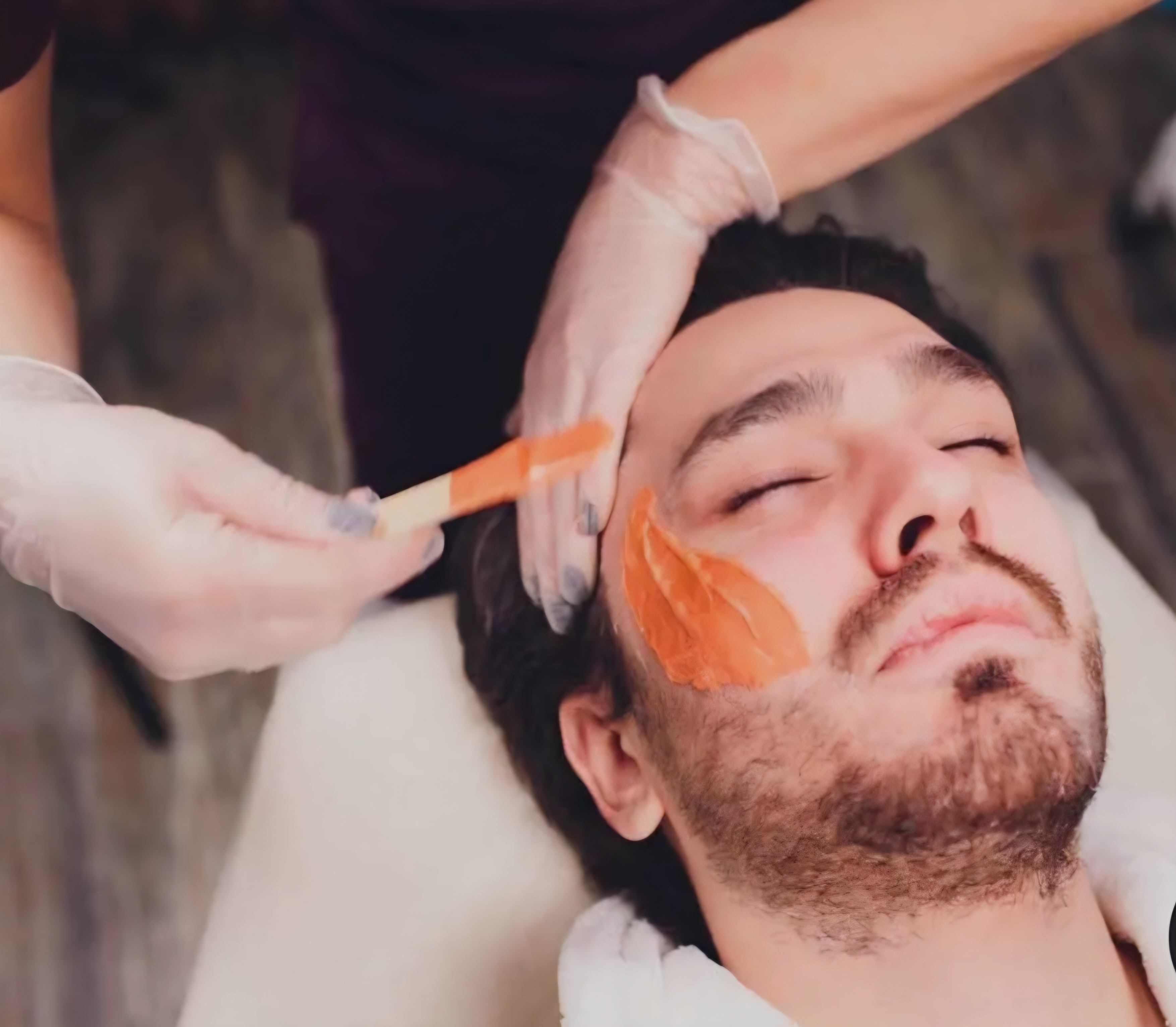 Cheek Man waxing